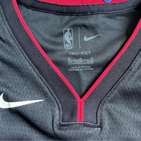 NBA Miami Heat Nike Basketball Jersey Black and Red Nike Dri-Fit Youth Medium - Picture 3 of 5